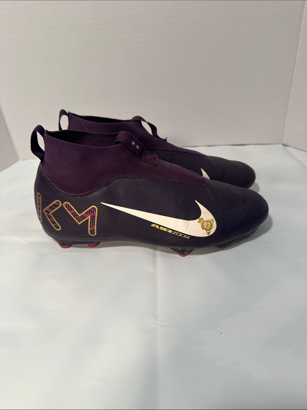 Nike kids Purple/Black Soccer Cleats with White Swoosh size 6 - Picture 2 of 11